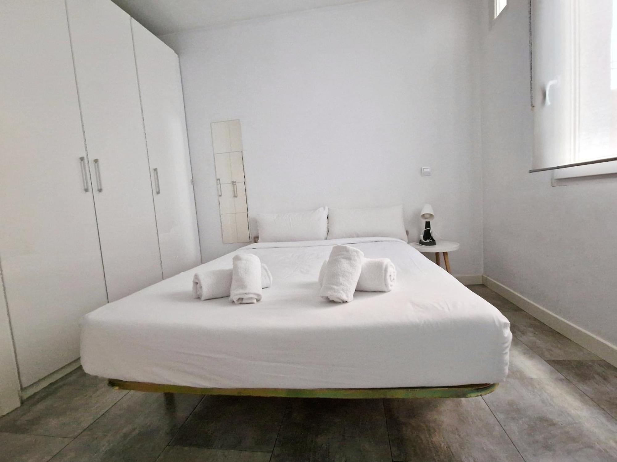 San Buenaventura Vistillas Apartamento Para Dos Appartement Madrid Buitenkant foto