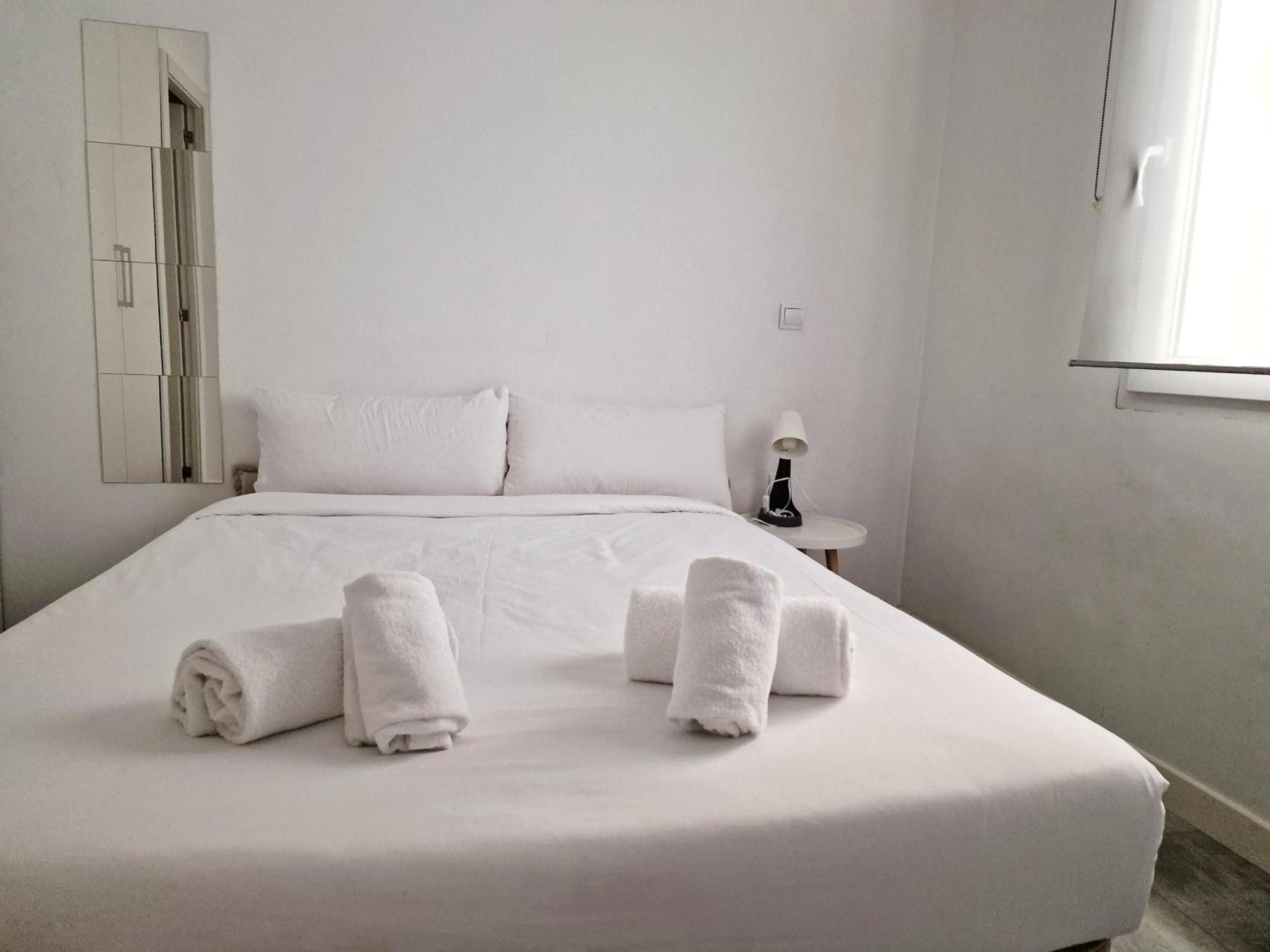 San Buenaventura Vistillas Apartamento Para Dos Appartement Madrid Buitenkant foto