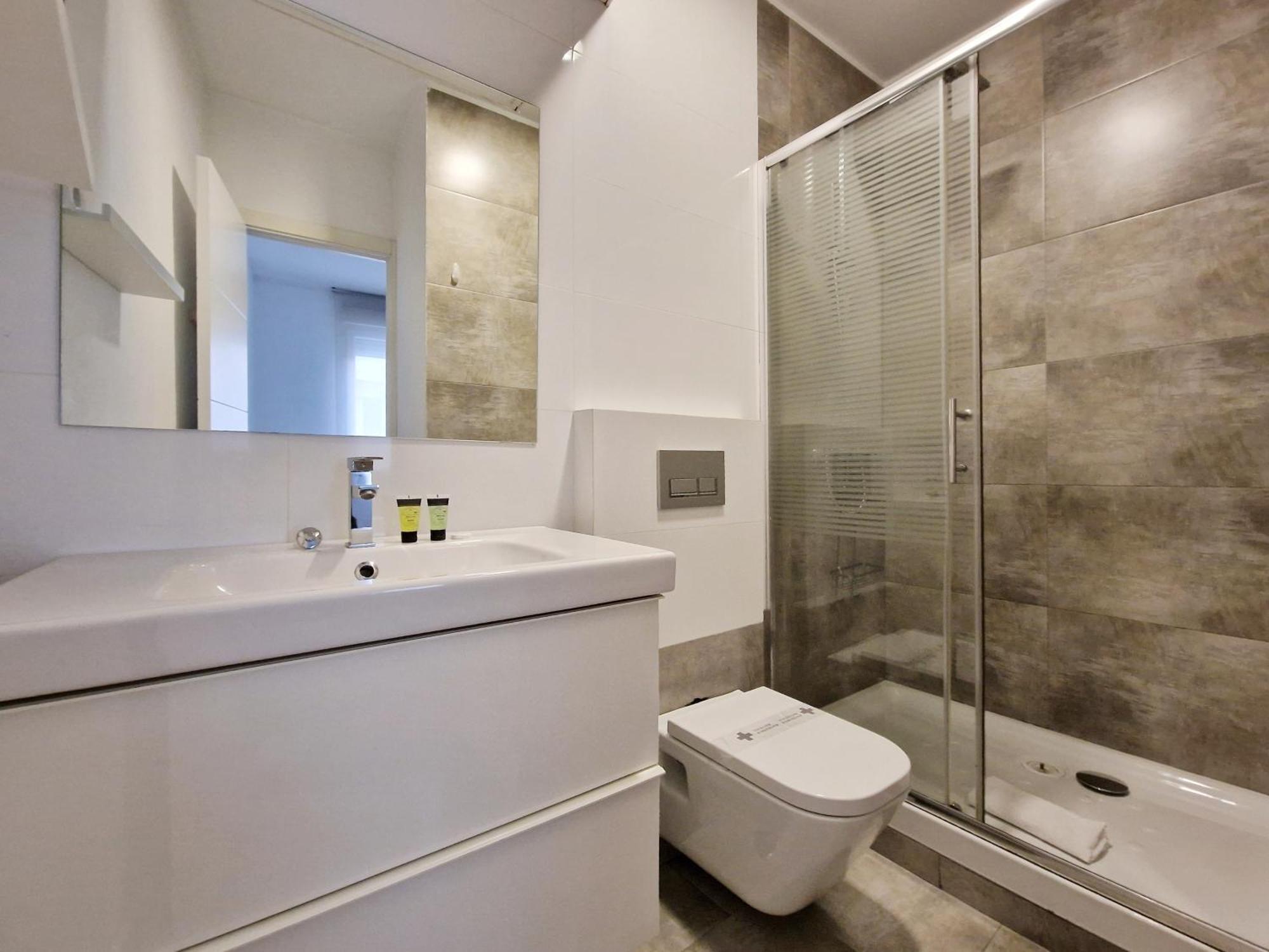 San Buenaventura Vistillas Apartamento Para Dos Appartement Madrid Buitenkant foto